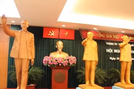 TP.HCM lấy ý kiến về mẫu Tượng đài Chủ tịch Hồ Chí Minh