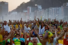 Belo Horizonte "náo loạn" khi Brazil tới đây để gặp Chile