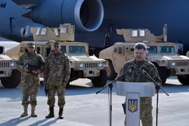 Nga: Lính Mỹ có mặt ở khu vực giao tranh thuộc miền Đông Ukraine