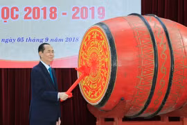 Chủ tịch nước, Thủ tướng, Chủ tịch Quốc hội dự khai giảng trên cả nước
