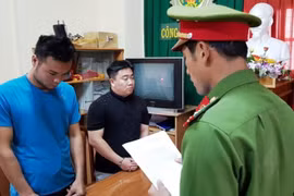 Bắt tạm giam giám đốc công ty cho vay với lãi suất "cắt cổ"