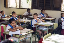 Học sinh ở Cuba. (Nguồn: Novak Djokovic Foundation)