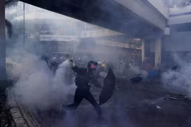 Biểu tình tại Hong Kong hôm 1/10. (Nguồn: Reuters)