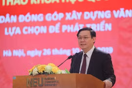 Phó Thủ tướng Vương Đình Huệ phát biểu tại hội thảo. (Ảnh: Thanh Tùng/TTXVN)