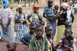 Các tay súng ở Nigeria trả tự do cho 74 trẻ em sau khi nhận tiền chuộc