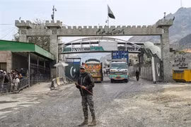 Pakistan quyết định trục xuất người Afghanistan nhập cư trái phép