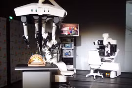Robot phẫu thuật từ xa Hinotori.(Nguồn: Seisanzai)