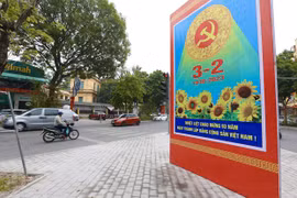 Pano cổ động kỷ niệm 93 năm Ngày thành lập Đảng Cộng sản Việt Nam. (Ảnh: Hoàng Hiếu/TTXVN) 