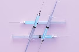 Mỹ trở thành quốc gia đầu tiên phê chuẩn vaccine phòng virus RSV