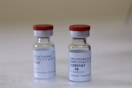 Vaccine ngừa COVID-19 của hãng Johnson & Johnson. (Ảnh: AFP/TTXVN) 