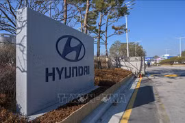 Biểu tượng Hyundai tại một nhà máy của hãng ở Asan, phía nam thủ đô Seoul, Hàn Quốc. (Ảnh minh họa: AFP/TTXVN) 