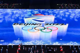 Các nghệ sỹ biểu diễn trong lễ khai mạc Olympic mùa Đông Bắc Kinh 2022 tại Sân vận động quốc gia ở thủ đô Bắc Kinh, Trung Quốc, ngày 4/2/2022. (Ảnh: THX/TTXVN)