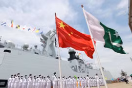 Hải quân Trung Quốc và Pakistan. (Nguồn: Gulf News)
