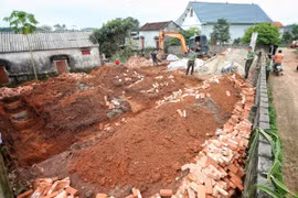Khởi công xây dựng nhà cho gia đình người có công gặp khó khăn về nhà ở trên địa bàn tỉnh Bắc Giang. (Ảnh: Danh Lam/TTXVN)