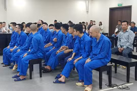 Các bị cáo tại tòa. (Ảnh: Vietnamnet)