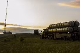 S-300 là một trong những hệ thống tên lửa phòng không mạnh nhất thế giới hiện nay. (Nguồn: RIA)
