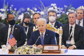 Tổng thống Mỹ Joe Biden phát biểu tại Hội nghị Cấp cao Hiệp hội Các quốc gia Đông Nam Á (ASEAN)-Mỹ lần thứ 10 ở Phnom Penh, Campuchia ngày 12/11/2022. (Ảnh: Kyodo/TTXVN)