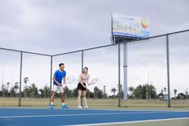 Theo viện sức khỏe toàn cầu (GWI) định nghĩa: “Wellness” là sự kết hợp giữa sức khỏe thể chất và sức khỏe tinh thần.