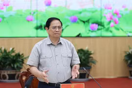 Thủ tướng Phạm Minh Chính làm việc với lãnh đạo chủ chốt thành phố Cần Thơ. (Ảnh: Dương Giang/TTXVN)