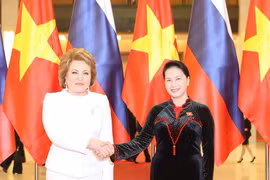 Chủ tịch Quốc hội Nguyễn Thị Kim Ngân và Chủ tịch Hội đồng Liên bang Nga Valentina Ivanovna Matvienko hội đàm. (Ảnh: Trọng Đức/TTXVN)