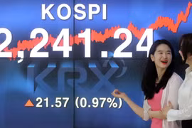 Chỉ số Kospi tại sàn giao dịch chứng khoán Hàn Quốc ở Seoul ngày 4/5. (Nguồn: Yonhap/TTXVN)