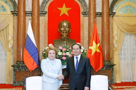 Chủ tịch nước Trần Đại Quang tiếp bà Valentina Ivanovna Matvienko, Chủ tịch Hội đồng Liên bang Nga đang thăm chính thức thức Việt Nam. (Ảnh: Nhan Sáng/TTXVN)