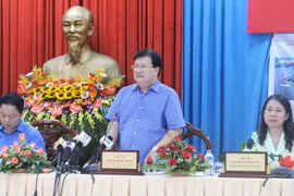 Phó Thủ tướng Chính phủ Trịnh Đình Dũng phát biểu tại buổi làm việc. (Ảnh: Công Mạo/TTXVN)