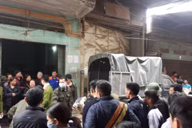 Án mạng tại xưởng gỗ ở thôn Hữu Bằng, Thạch Thất (Ảnh: Cộng tác viên)