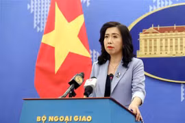 Người phát ngôn Bộ Ngoại giao Lê Thị Thu Hằng trả lời câu hỏi của phóng viên các cơ quan thông tấn, báo chí trong nước và quốc tế. (Ảnh: Phạm Kiên/TTXVN)