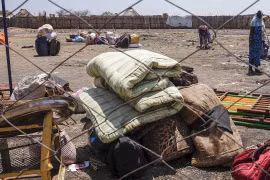 Cảnh tan hoang tại một ngôi làng ở Nam Sudan. (Nguồn: Yahoo)