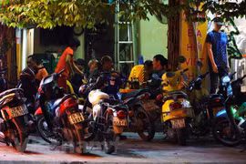 Các quán bia, bia hơi sẽ tạm dừng hoạt động để phòng chống dịch bệnh. (Ảnh: Minh Sơn/Vietnam+)