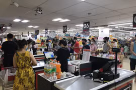 Lãnh đạo Bộ Công Thương yêu cầu các đơn vị chức năng xây dựng phương án bảo đảm cung ứng đủ nguồn hàng, bình ổn giá. (Ảnh: Đức Duy/Vietnam+)