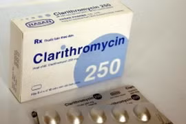 Thêm cảnh báo về dùng thuốc kháng sinh có liên quan đến tim