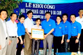 TTXVN tặng nhà cho nạn nhân da cam/dioxin tại Bắc Giang 