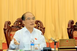 Thảo luận về dự thảo luật tổ chức tòa án và viện kiểm sát