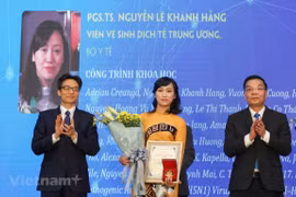 Phó Giáo sư - Tiến sỹ Nguyễn Lê Khánh Hằng, Viện Vệ sinh Dịch tễ Trung ương là nhà khoa học nữ đầu tiên nhận Giải thưởng Tạ Quang Bửu trong năm 2019. (Ảnh: Minh Sơn/Vietnam+)