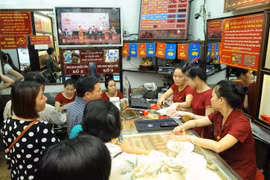 Giá vàng SJC tụt xuống mức thấp nhất trong vòng 6 tháng qua