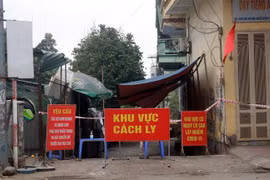 Khu vực chợ Cao Thắng, thành phố Hạ Long đã bị phong tỏa (30/1/2021). (Ảnh: Đức Hiếu/TTXVN)
