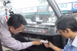 Các doanh nghiệp vận tải đang có nguy cơ phá sản do gói cước 3G dùng cho thiết bị hộp đen. (Ảnh: Việt Hùng/Vietnam+)