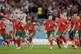Lịch trực tiếp World Cup 2022: Maroc mơ kỳ tích, Anh đại chiến Pháp