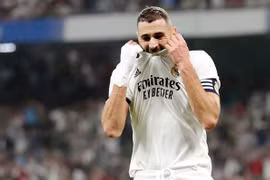 Benzema đá hỏng penalty, Real Madrid đứt mạch toàn thắng