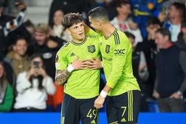 Europa League: 8 đội vào thẳng vòng 1/8, M.U đối mặt khó khăn
