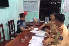 Phạt lái xe đi ngược chiều trên cao tốc Nội Bài-Lào Cai 17 triệu đồng