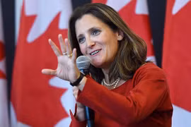 Ngoại trưởng Canada Chrystia Freeland. (Nguồn: Maclean's)