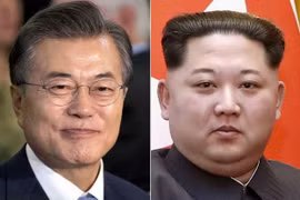 Tổng thống Hàn Quốc Moon Jae-in và nhà lãnh đạo Triều Tiên Kim Jong-un. (Nguồn: AP)