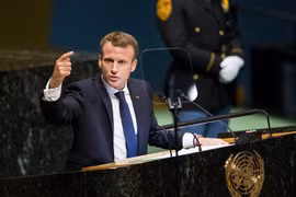 Tổng thống Pháp Emmanuel Macron phát biểu tại Khóa họp 73 Đại hội đồng Liên hợp quốc ở Mỹ ngày 25/9. (Ảnh: THX/ TTXVN)