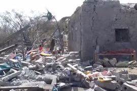 Cảnh đổ nát sau các vụ không kích ở Yemen. (Nguồn: AFP/Getty Images) 