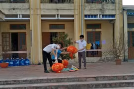 Hải Dương: Lì xì nhân ái đến với các em nhỏ trong khu cách ly