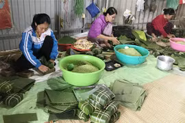 Cận Tết làng bánh Đại An Khê lại tất bật vào mùa. (Ảnh: Thanh Thủy/TTXVN)