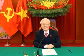 Tổng Bí thư, Chủ tịch nước Nguyễn Phú Trọng điện đàm trực tiếp với Tổng Bí thư Lào Thongloun Sisoulith. (Ảnh: Trí Dũng/TTXVN)